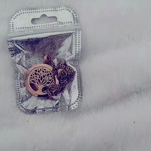 Tree of Life Necklace BNIB